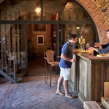 Agroturismo Castello Di Bossi *