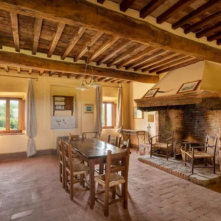 Castello Di Bossi Agroturismo *