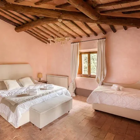 Castello Di Bossi Agroturismo *